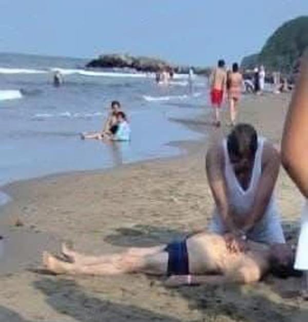 ¡TURISTA DE TLAXCALA MURIÓ AHOGADO EN LA BARRA DE SONTECOMAPAN!