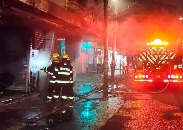 ¡SE INCENDIAN! - EN LA ZONA DE MERCADOS