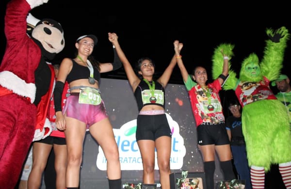 ¡GRAN FIESTA NAVIDEÑA! - TEAM GRINCH Y TEAM SANTA