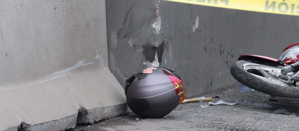 ¡MOTOCICLISTA PIERDE LA VIDA AL ATORARSE EN CUERDA POR UNA POSADA!