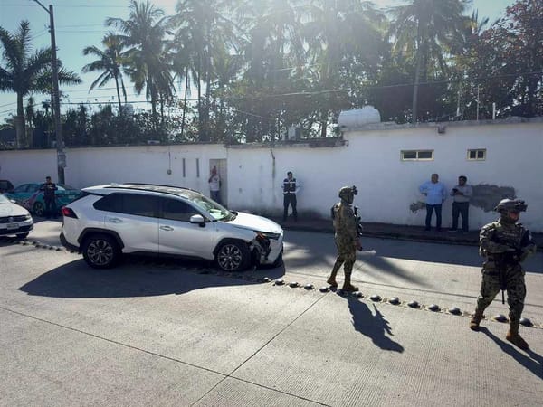 ¡PEPÍN LE LLEGA POR ATRÁS!