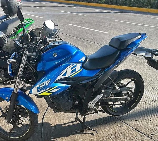 ¡LADRONES ESTRENAN MOTO DEPORTIVA A UNA CUADRA DEL ADO!