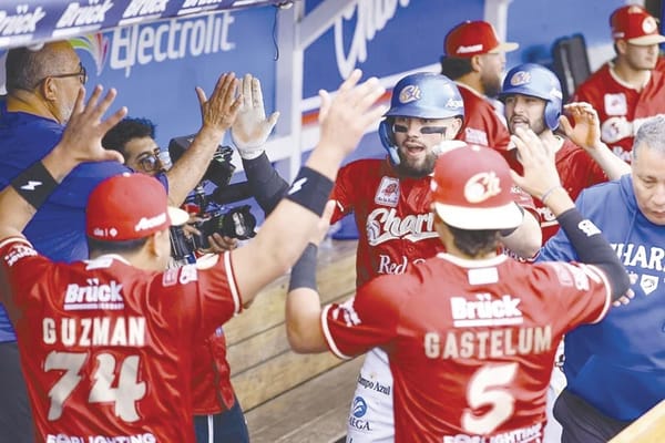 ¡UNA HISTORIA LLAMADA BÉISBOL! | CHARROS BICAMPEÓN - Charros de Jalisco volvió a demostrar por qué hoy es el equipo que marca época en la Liga Mexicana del Pacífico, al completar la barrida y coronarse bicampeón tras vencer 8-6 a Tomateros...