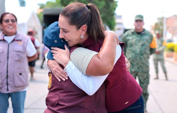 ¡SE TRAE A TODOS! - HASTA AL GABINETE DE SEGURIDAD