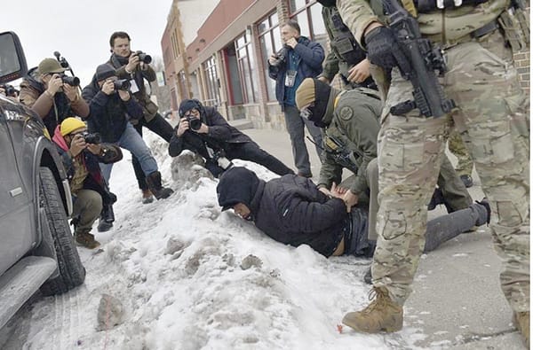 ¡REVOCÓ EU MÁS DE 100 MIL VISAS DESDE EL REGRESO DE TRUMP!