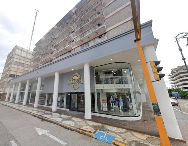 ¡A PUNTA DE PISTOLA ROBAN 20 MIL PESOS DE LA TIENDA DEL SOL!