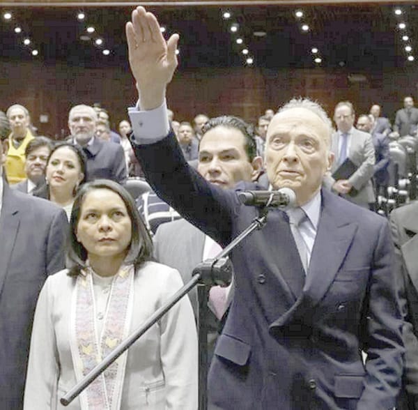 ¡GERTZ MANERO RINDE LA PROTESTA COMO EMBAJADOR DE REINO UNIDO!
