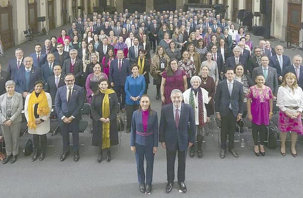 ¡SHEINBAUM ABORDA CON LOS CÓNSULES Y EMBAJADORES SITUACIÓN EN VENEZUELA Y EU!