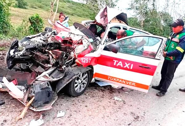 ¡TRES PRENSADOS EN CHOQUE DE FRENTE EN TAMIAHUA!