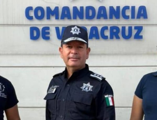 ¡“RATAS” EN TAXI DESPOJAN A DAMA DE 20 MIL PESOS!