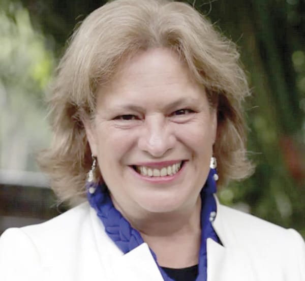 ¡JOSEFA GONZÁLEZ-BLANCO, LA EMBAJADORA QUE DA PASO A GERTZ MANERO EN REINO UNIDO!