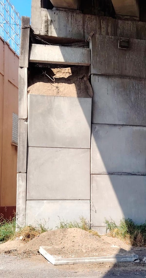 ¡CAEN LOZAS DE CONCRETO DEL PUENTE MORELOS!