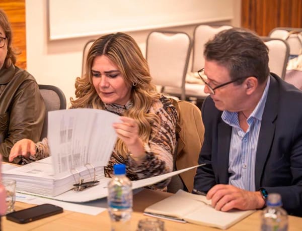 ¡MARYJOSE APRIETA AL CAB! - AY NANITAS