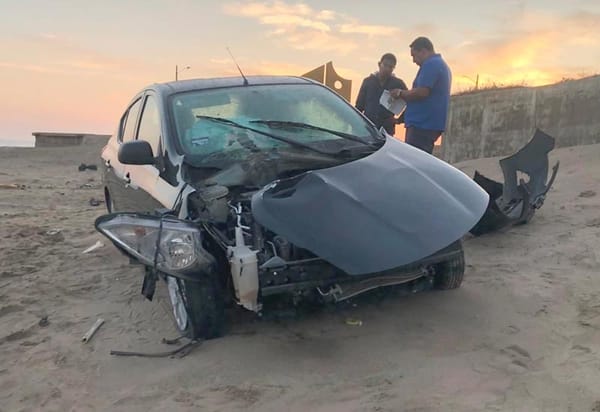 ¡SE QUEDA DORMIDO Y ACABA EN LA PLAYA DEL MALECÓN!