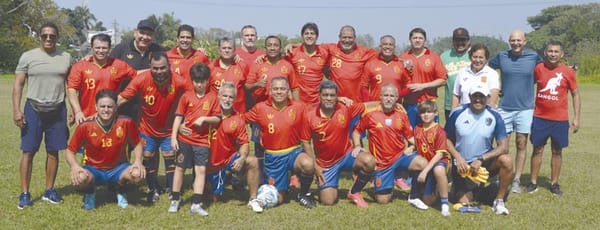 ¡ESPAÑA CON EL PIE DERECHO!