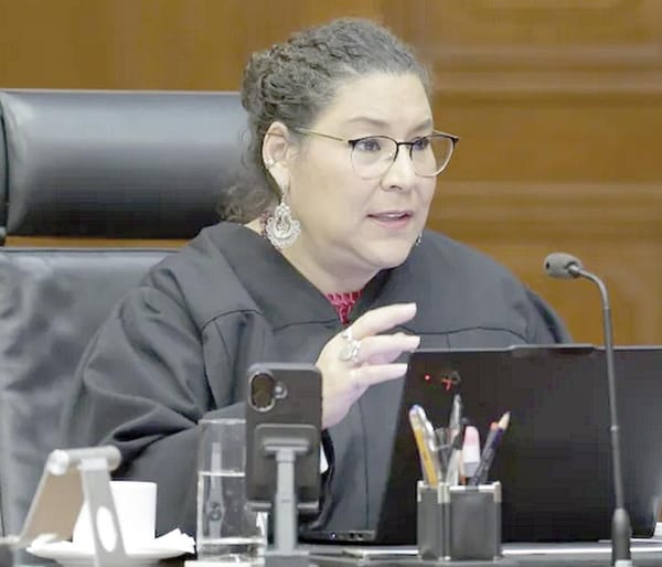 ¡SUPREMA CORTE DETERMINA QUE NO SE PUEDEN REVISAR SENTENCIAS PASADAS DE LAS EXTINTAS SALAS!