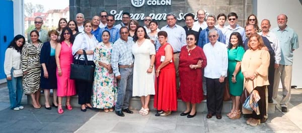 MINE FESTEJA SU CUMPLEAÑOS