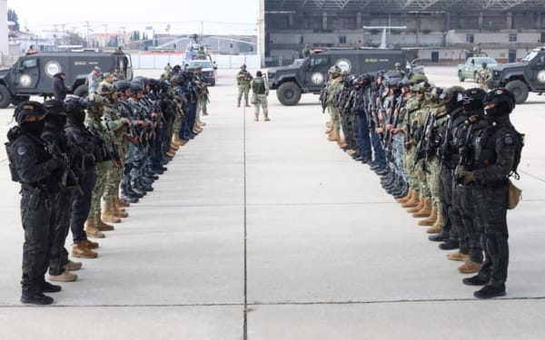 "HASTA LA VISTA BABY"! Otros 37 narcos a la Súper Max