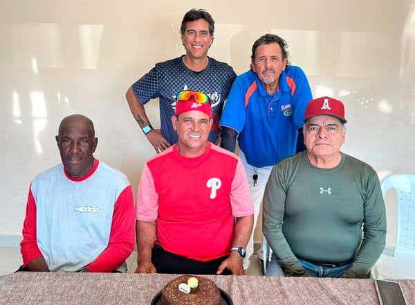 ¡FESTEJAN A FERNANDO!