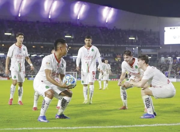 ¡CHIVAS MANTIENE LA CIMA Y SE PREPARA PARA EL CLÁSICO NACIONAL!