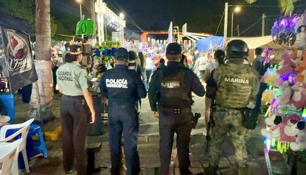 ¡LA TROPA VIGILA EL CARNAVALITO EN SANTA FE!