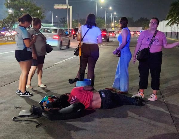 ¡LE PEGA UNA ARRASTRADA Y SE SALVA!