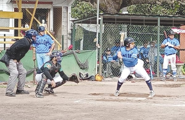 ¡SÚPER POLLOS VENCE A COMPADRES EN EL SOFTBOL DE PLAYA DE VACAS!