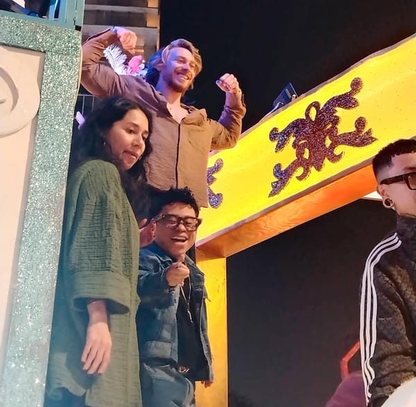 ¡Y DESFILAN ALDO DENIGRIS Y ABELITO!