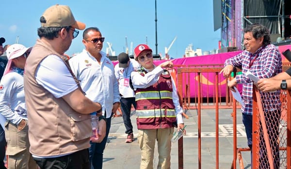 ¡INSPECCIONAN GRADAS EN EL BULEVARD!