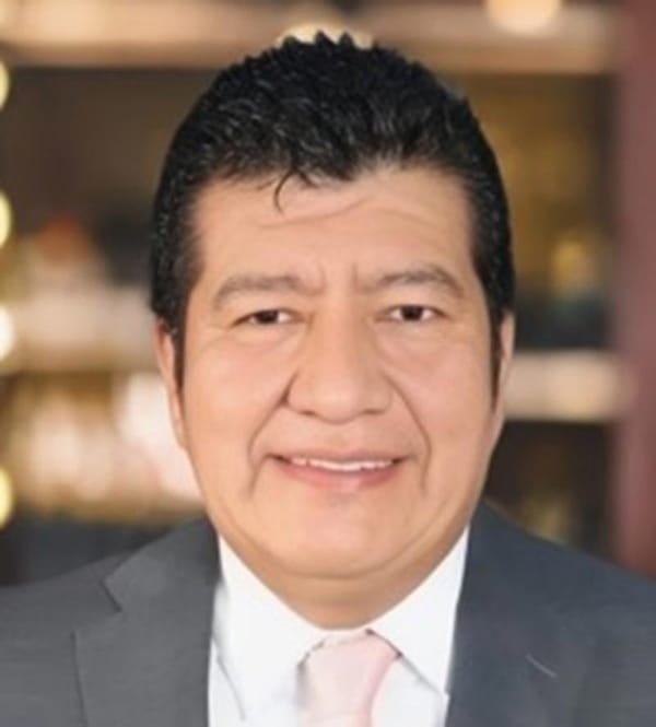 ¡‘GUILLOTINAZO’! - MOLES