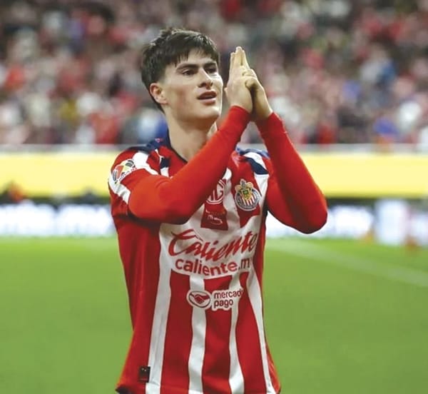 ¡INVICTAS! - *Vencen Chivas al América y reafirma liderato