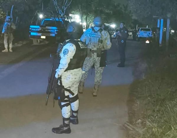 ¡LOS MATARON A PLOMAZOS! - DOS HOMBRES FUERON BALEADOS Y UNA MUJER RESULTO HERIDA EN COSOLEACAQUE