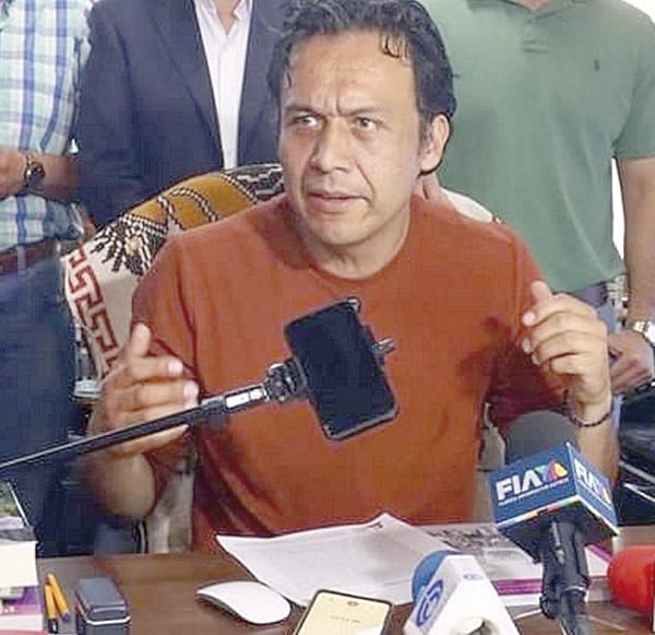 ¡NO SE QUERIA IR Y LO SACAN! - CON TODO Y CHIVAS