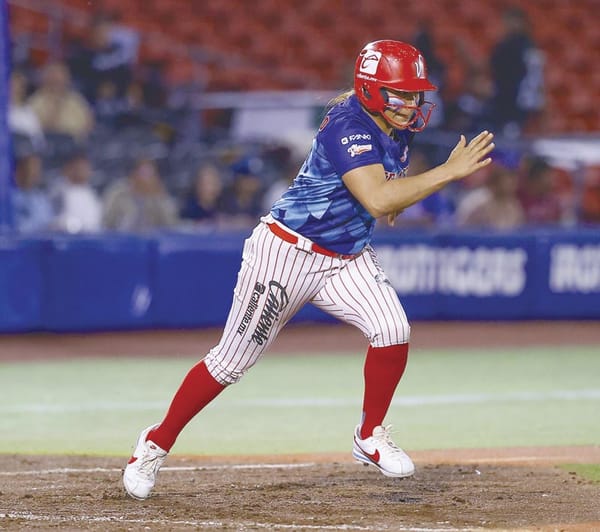 ¡EL ÁGUILA AHORA VENCE A CHARROS EN EL SOFTBOL FEMENIL!