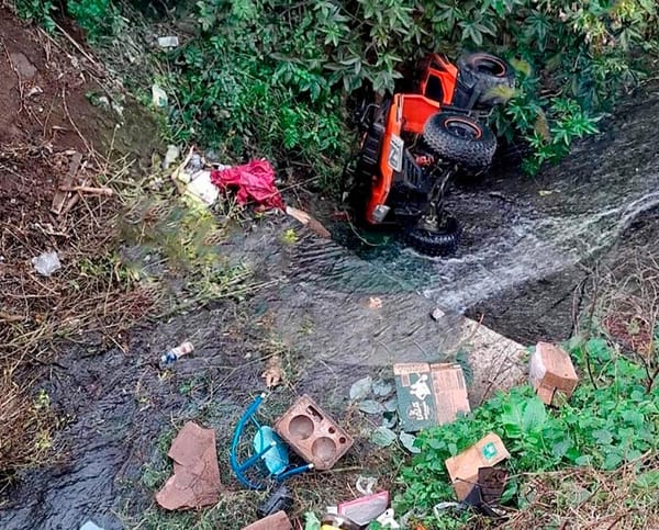 ¡PIERDE LA VIDA AL CAER A BARRANCO EN SU CUATRIMOTO!
