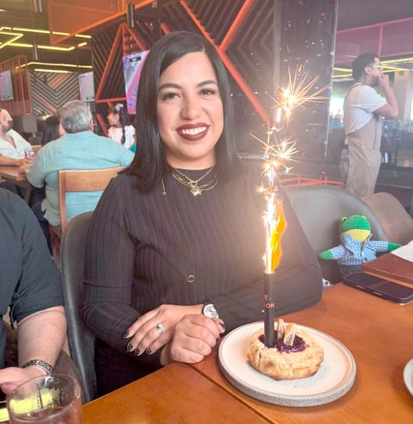 AFECTUOSO SALUDO A VIRIDIANA PEDRAZA…