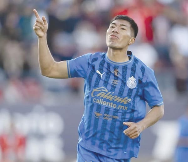 ¡CHIVAS NO CEDE LA CIMA, CUATRO AL HILO!