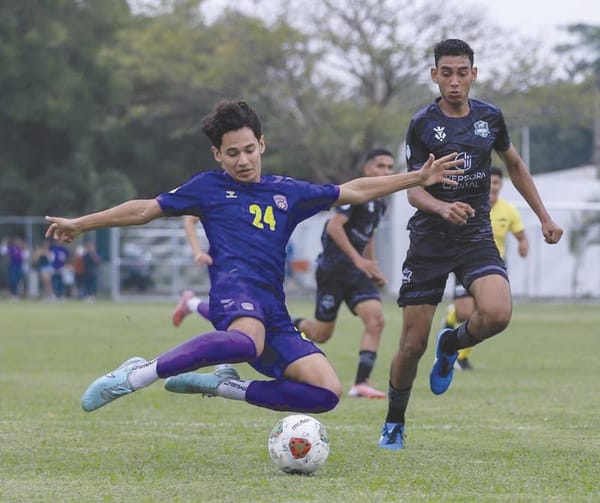 ¡RACING DERROTA 3-1 A PERFORMANCE!