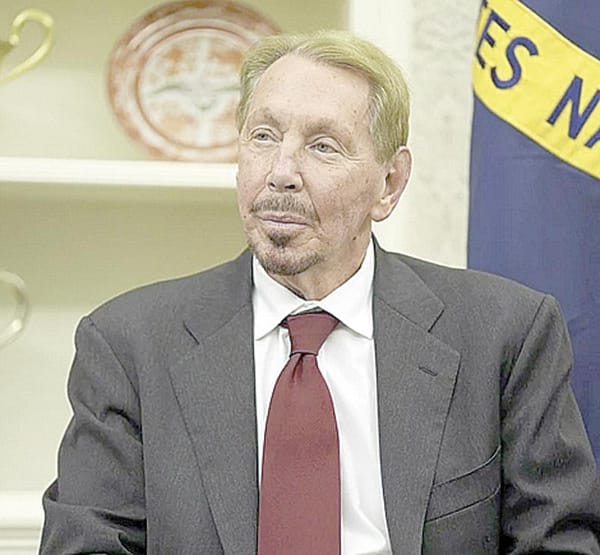 VE LARRY ELLISON CAER SU FORTUNA EN 49 MIL MDD EN 2026!