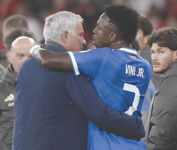 ¡DENUNCIA VINÍCIUS INSULTOS RACISTAS DE PRESTIANNI!