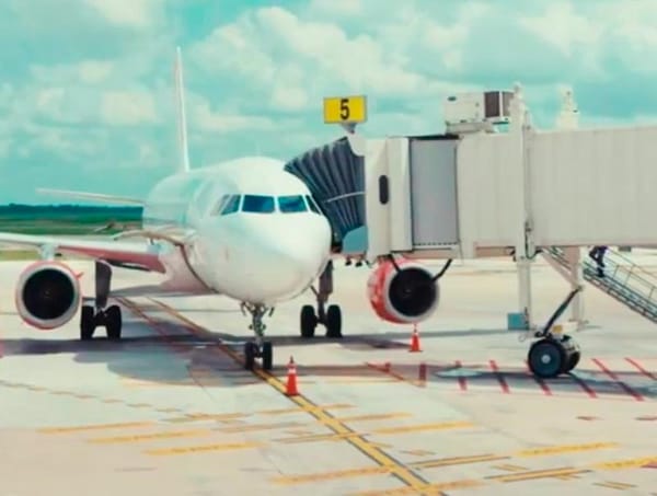 ¡SE PONCHÓ EL AVIÓN!