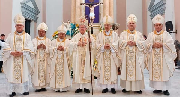 ¡CUMBRE DE OBISPOS!