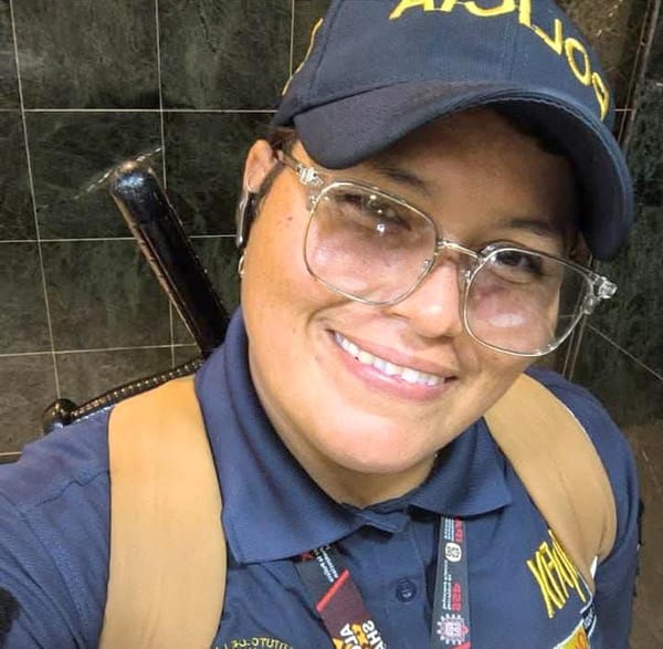 ¡LOCALIZAN SIN VIDA A MUJER POLICÍA DEL IPAX EN UN HOTEL DE ISLA!