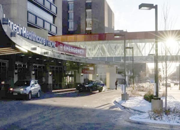 ¡SUFRE MEXICANO FRACTURA CRANEAL DURANTE DETENCIÓN DEL ICE!