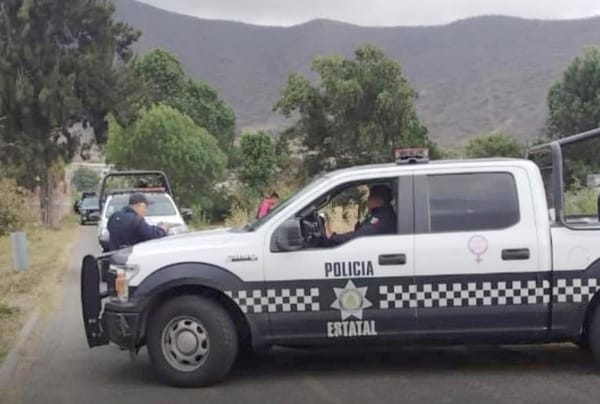 ¡LE DISPARAN 15 BALAZOS! - MATAN AL HERMANO DE LA EX ALCALDESA DE MIXTLA DE ALTAMIRANO