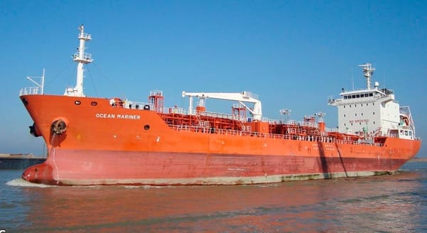 ¡DETIENEN AL OCEAN MARINER! - CERCA DE HAITÍ