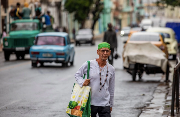 ¡ACADÉMICOS Y LAS ONGS LLAMAN A MÉXICO A MANTENER APOYO A CUBA!