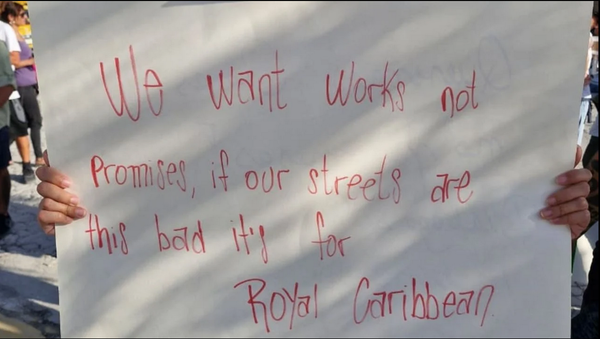 ¡GREENPEACE PIDE A SEMARNAT NO DAR AUTORIZACIÓN PARA PARQUE ACUÁTICO DE ROYAL CARIBBEAN!