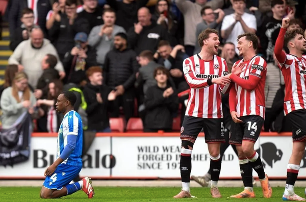 ¡FIRMA SHEFFIELD WEDNESDAY DESCENSO MÁS RÁPIDO EN INGLATERRA!