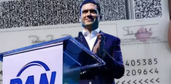 ¡EL PAN RECIBE MÁS APORTACIONES DE MILITANTES!